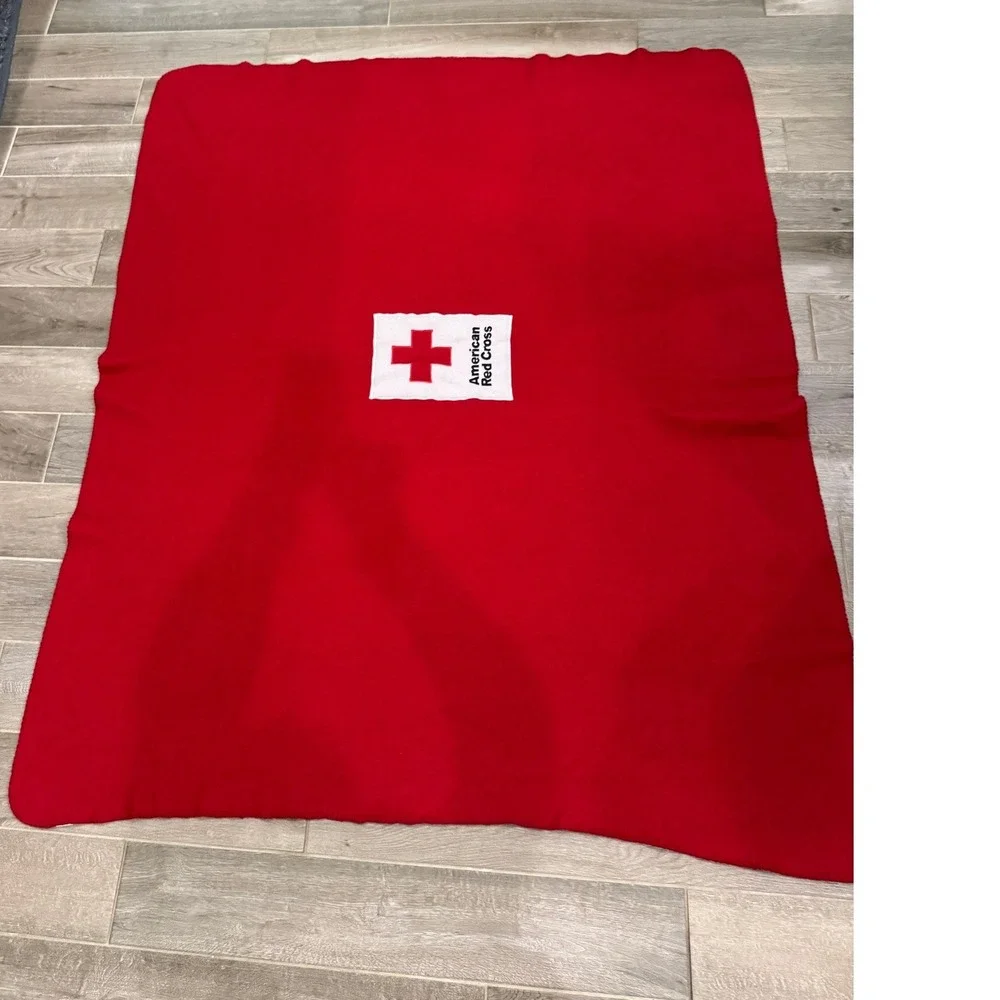 American Red Cross Fleece Blanket Red 58x67‎ Emergency Relief Throw Polyester